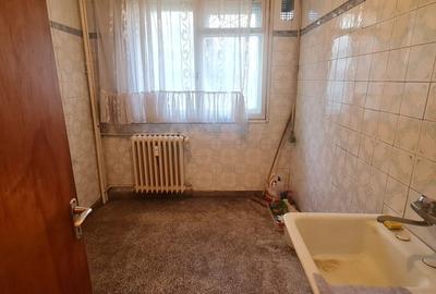 Apartament cu 3 camere semidecomandat în Titan - 5