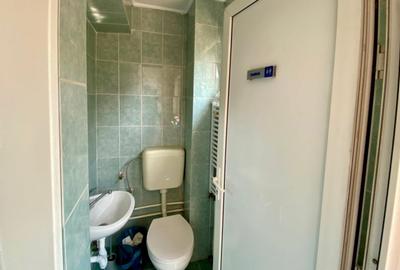 Spatiu comercial, stradal, de inchiriat - 23