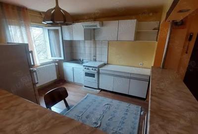 Apartament 3 camere etajul 3 Circumvalatiunii-Favorit amenajat centrala proprie