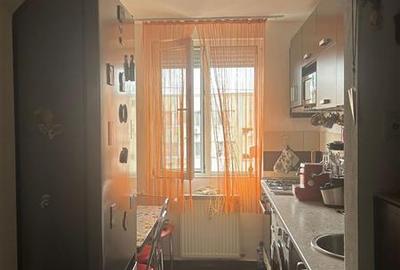 Apartament cu 3 camere semidecomandat, mobilat în Tei - 7