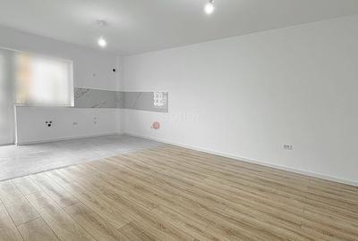 Apartament cu 2 camere decomandat în Tractorul - 13