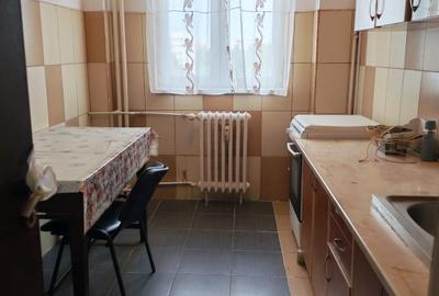 Apartament cu 2 camere decomandat în Drumul Taberei