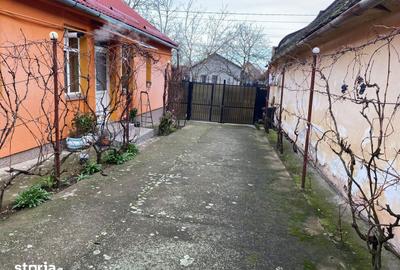 Casă cu 5 camere cu Teren 1347 Mp în Giarmata - 2
