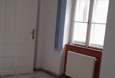 Proprietar inchiriez apartament in Centru - 7
