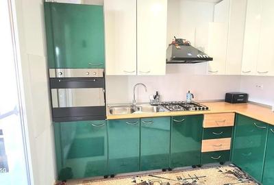 Vand casa cu 4 camere, zona centrala Hunedoara, renovata, mobilata si utilata - 1