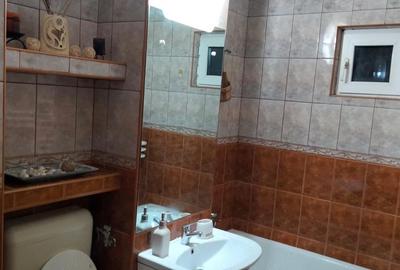 Apartament cu 3 camere decomandat, mobilat în Lipovei - 1