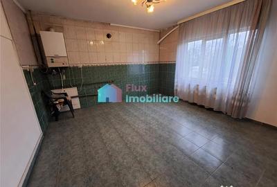 Casă cu 11 camere cu Teren 1200 Mp în Ițcani - 4