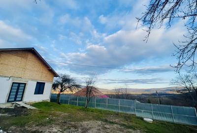 Casă cu 4 camere în Cislău - 4