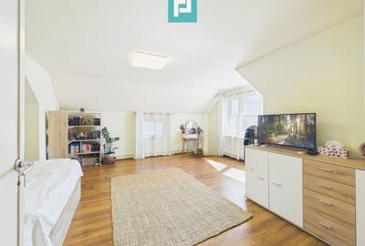 Casă individuală cu 9 camere cu Canalizare în Săcălaz - 45