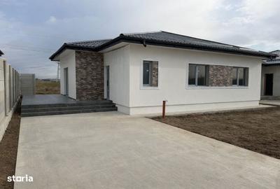 Casă cu 4 camere cu Canalizare în Clinceni - 11