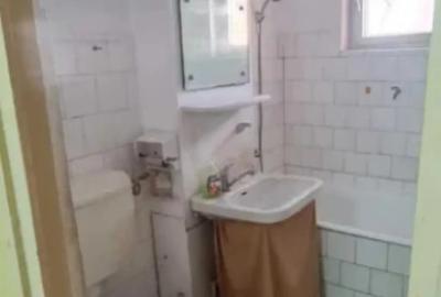 Apartament cu 2 camere decomandat în Tractorul - 2