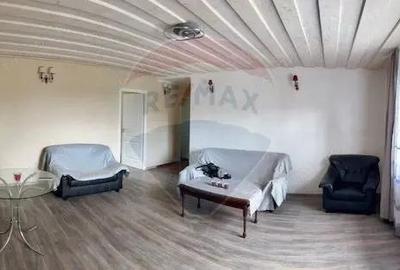 Casa / Vila cu 4 camere de vanzare - 17