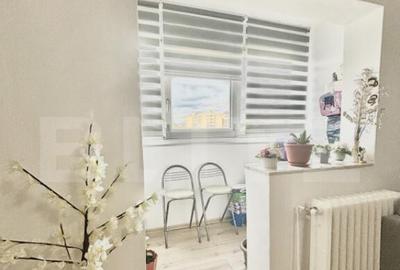 Apartament 3 camere, decomandat, et. 7/9, zona Gh. Lazar -I - 10