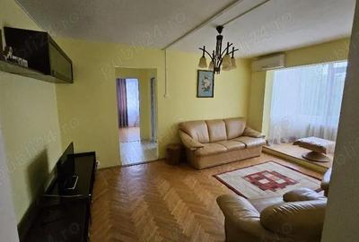 Apartament cu 3 camere semidecomandat în Central - 4