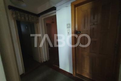Apartament 3 camere decomandate 65 mp + 5 mp balcon parter Fagaras - 7