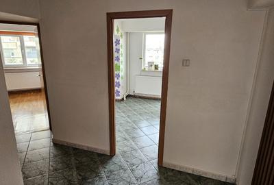 Apartament cu 2 camere decomandat în Central - 4