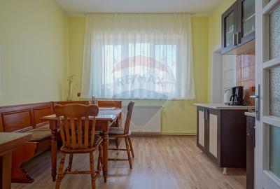 Apartament cu 2 camere decomandat, mobilat în Central - 9