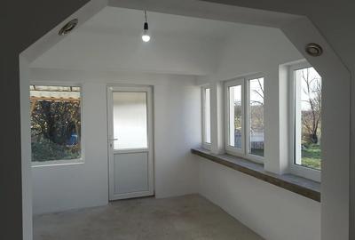 Casă cu 3 camere cu Teren 1677 Mp în Sântimreu - 1