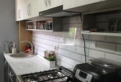 Vand apartament 4 cam, Pa?cani decomandat 80 mp, mobilat ?i utilat complet 88000euro - 6