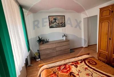 Casă cu 4 camere cu Canalizare în Central - 5