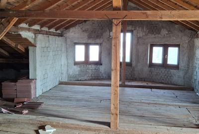 Casă cu 9 camere cu Canalizare în Tăbăcari - 7