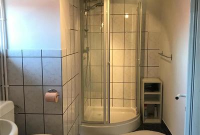 Casă cu 8 camere cu Teren 776 Mp în Urlați - 9