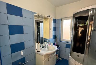 Casă cu 4 camere cu Teren 275 Mp în Florești