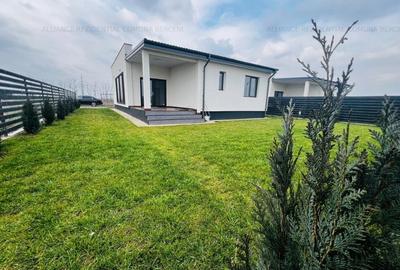 Casa parter - 4 camere - beci , foisor - teren 375 mp - gazon - 4