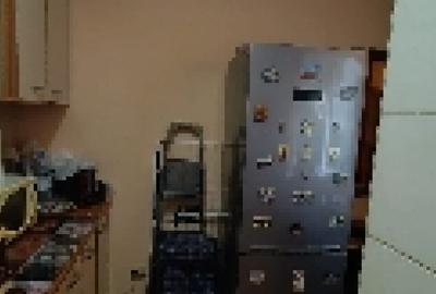 Vand garsoniera zona Astra! langa pia?a Steagu! - 2