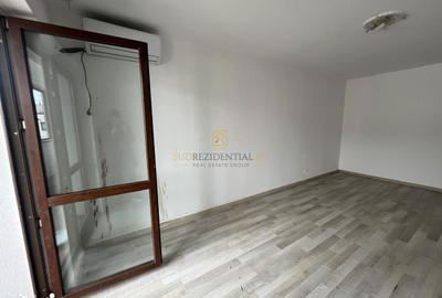 Apartament cu 3 camere decomandat în Metalurgiei
