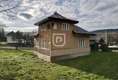 Casa batraneasca cu teren in Solca 26 ari - 2