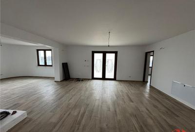 Vila deosebita Parter Mansarda de in Odobesti - 5