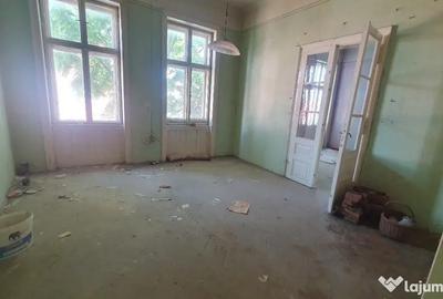 Apartament cu 5 camere semidecomandat în Central - 3