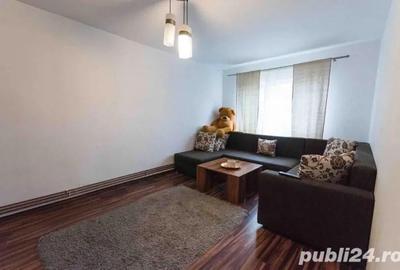 Apartament cu 3 camere decomandat în Lipovei