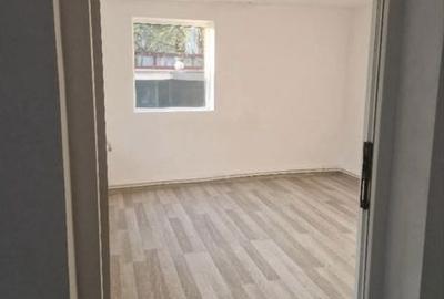 Casă cu 4 camere cu Teren 75 Mp în Central - 2