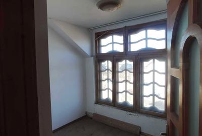 Casă cu 4 camere cu Teren 1273 Mp în Moțăieni - 3