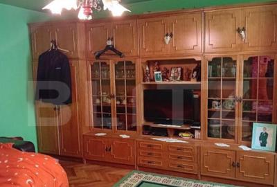 Vand casa cu 3 camere singur in curte p+m in Dambul Pietros - 1
