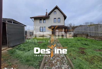 Casă cu 4 camere cu Teren 500 Mp în Lețcani - 16