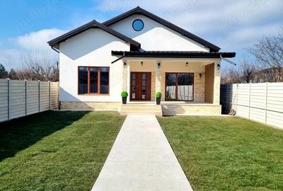 Casă în Central - 1