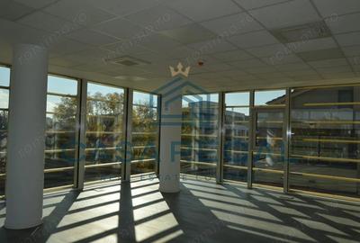 Spațiu comercial, de 160 mp, în Cantemir - 3