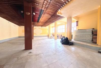 Casă cu 48 camere cu Canalizare în Ultracentral - 11