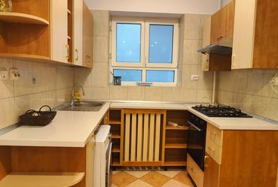 Universitate - Balcescu - 3