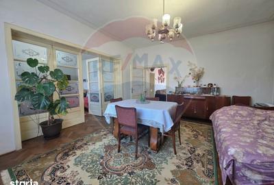 Casă cu 3 camere cu Teren 655 Mp în Central - 9