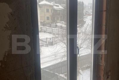 Spațiu comercial, de 726 mp, în Central - 8