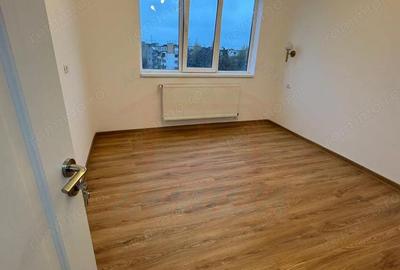 Apartament cu 2 camere semidecomandat în Micro 16 - 7