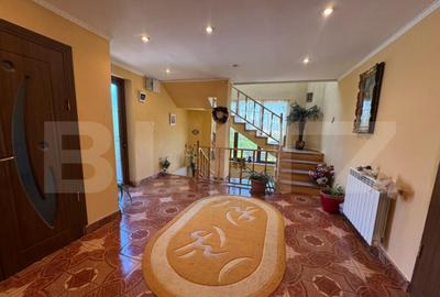 Vila de vanzare, cu 9 camere, 360 mp, zona Ora?tie - 10