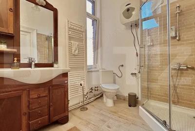 Apartament cu 3 camere decomandat, mobilat în Central