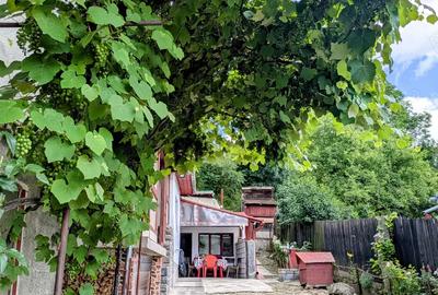 Casa cu teren generos de vanzare in Comarnic, Prahova aproape de DN1 - 1