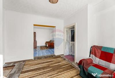 Casă cu 5 camere cu Teren 1620 Mp în Bârzava - 11