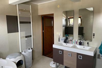 Apartament cu 3 camere semidecomandat în Batistei - 16